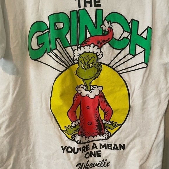 The Grinch Christmas Graphic Tee - Picture 4 of 4